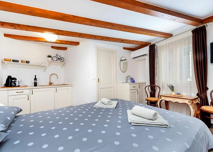 Διαμέρισμα Seasun Marina *