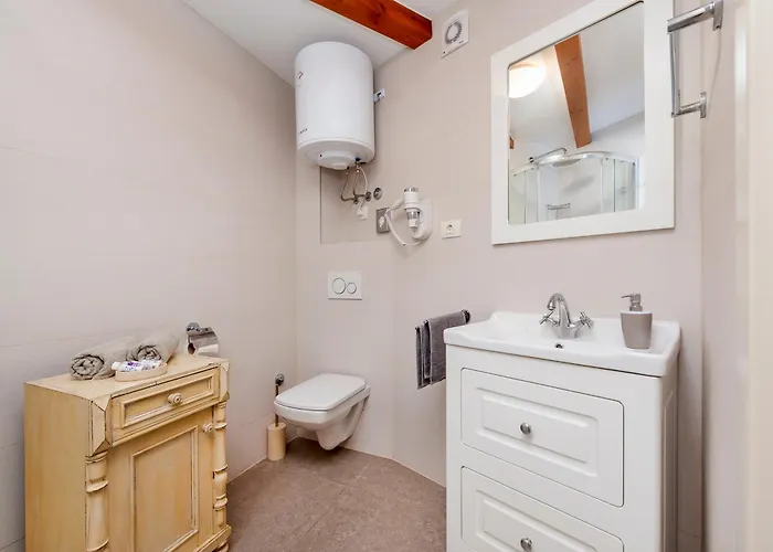 Seasun Marina Ρόβινι